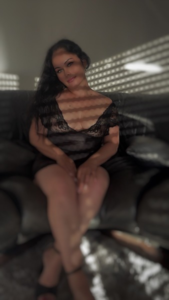 Foto von Vanessa in Villa24
