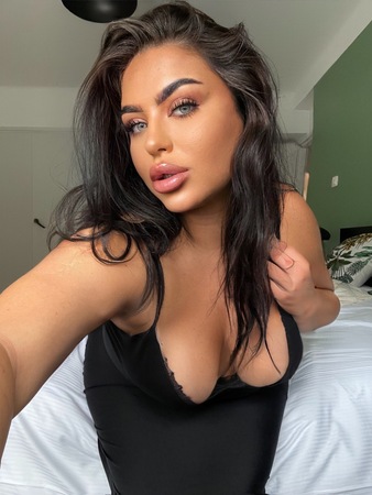 CURVY KIMBERLINA, München