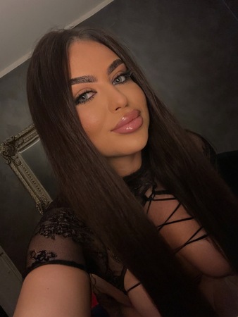 CURVY KIMBERLINA, München