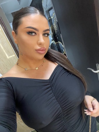 CURVY KIMBERLINA, München