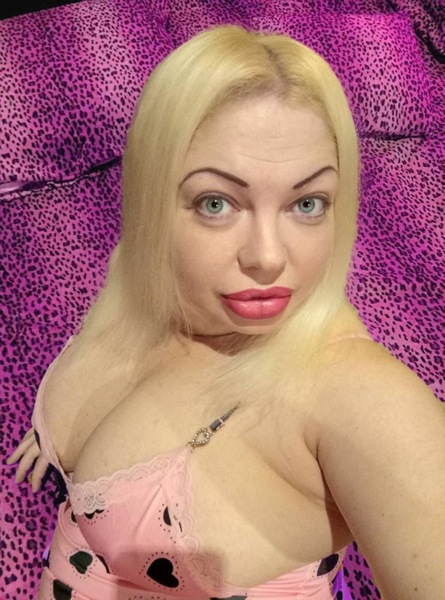 Foto von Charlotte Top Frau Top Service - Lollipopp Girls