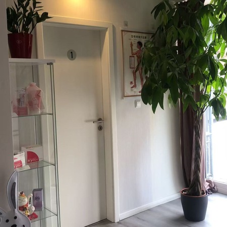 Asia Massage Kontakt nur per WhatsApp