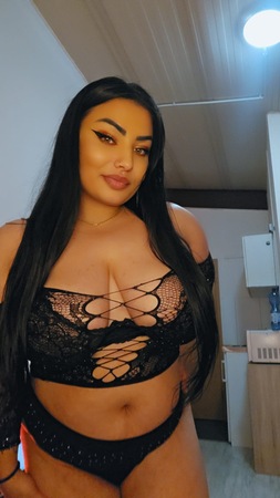 Hot Sarah mit XXXL Tit*en, Leipzig