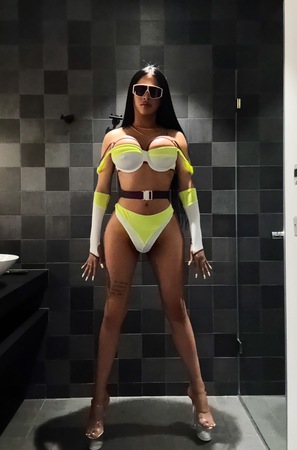 TS Sara Doll, Berlin