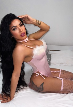 TS Sara Doll, Berlin