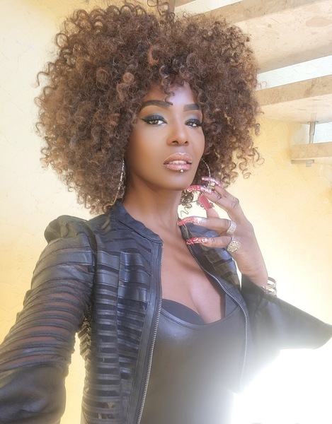 Foto von Domina Erotica Black Beauty