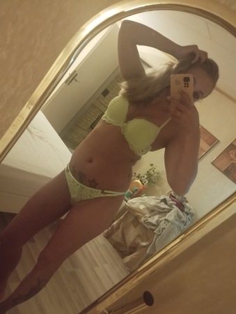 Larissa*GANZ NEU*, Siegen