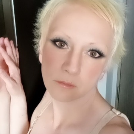 <img src="https://static.ladies-cdn.de/ladies/images/static-cdn/ladies-stars/img/ladies-stars-logo-icon.svg" class="starsContentIcon" />Hungaryan pornstar eve hell, Rosenheim