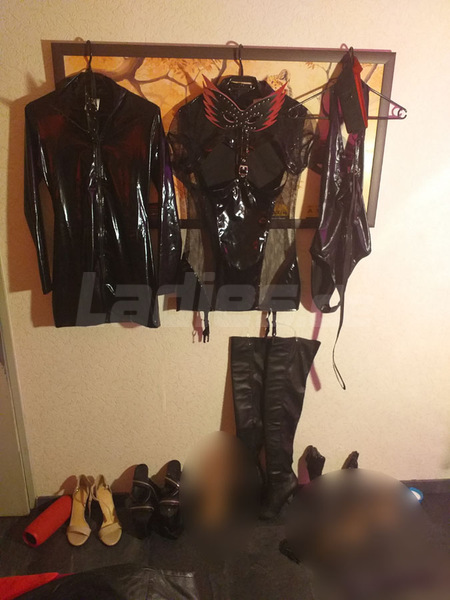 Foto von NEU Karla  vers*te NS + p*vers