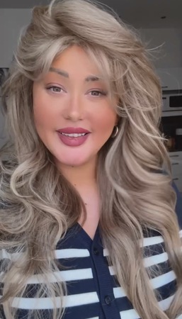 Mersedes - F*** GEIL, FE*CHT, VERSA*T, NATUR BRÜSTE, Frankfurt am Main