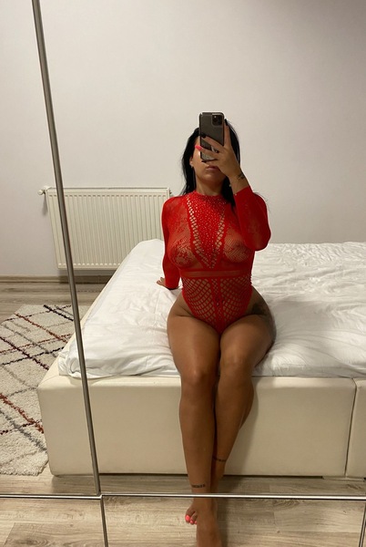 Foto von Selena - 100% Original Bilder! Top Service!