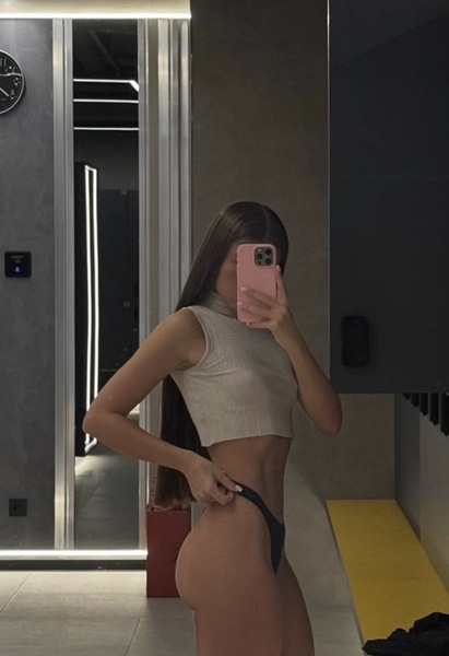 Foto von Sportliche Teenie Maya 19 J.