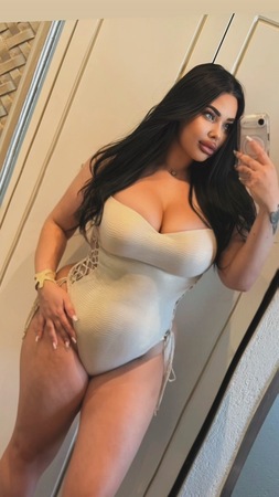 SELENA NEU NEU NEU, Bremen