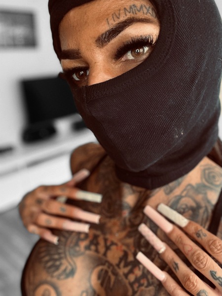 Foto von MISTRESS ICY – DOMINANZ MIT STIL