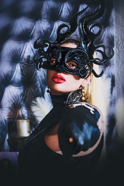 Foto von Alyona Squ*rting intime behaart