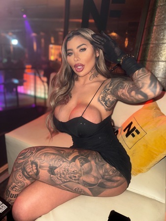 Amy Dirty Av Queen, Berlin