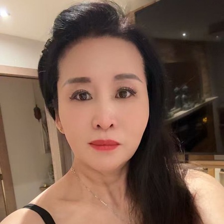 Yi Yi