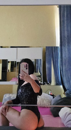 Jessica AV Queen, Gera