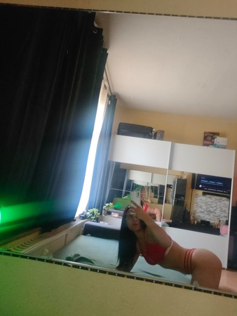 Jessica AV Queen, Gera