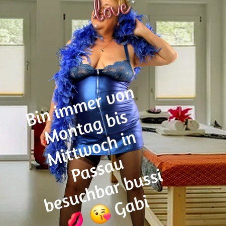 <img src="https://static.ladies-cdn.de/ladies/images/static-cdn/ladies-stars/img/ladies-stars-logo-icon.svg" class="starsContentIcon" />Gabi50 liebevolle  Österreicherin mit viel Charm und Empathie, Passau