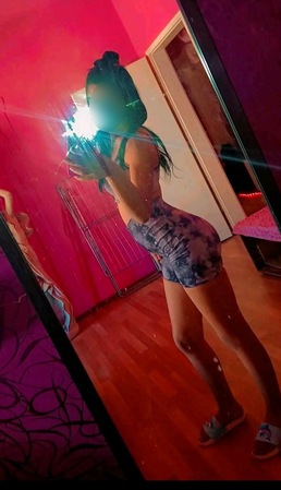 Junge Loli 18 J., Trier