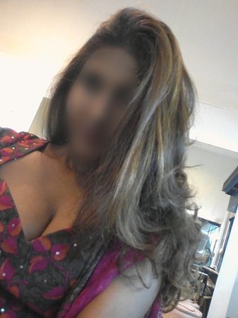Indian Shilpa - GANZ NEU, Trier