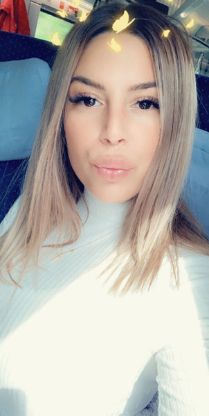 Foto von SARAH DT* DELUXE (deutsch)