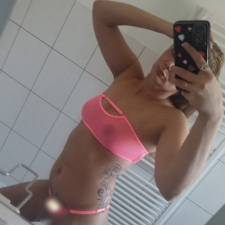 Larissa*GANZ NEU*, Wolfsburg