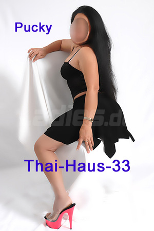 Thai Haus 33, Warburg