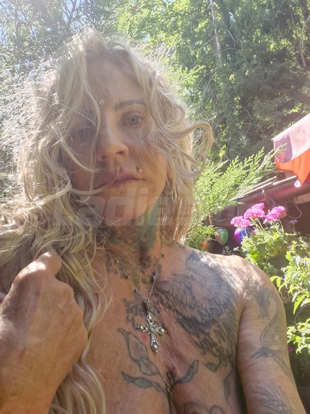 Foto von *Sarah, Königin der Lingam*