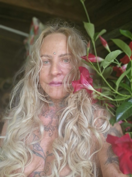 Foto von *Sarah, Königin der Lingam*