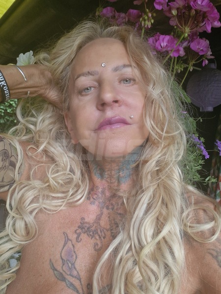 Foto von *Sarah, Königin der Lingam*