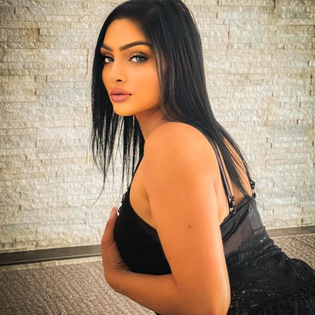 Party Girl (25J.) Carinna NEU aus Spanien, Bad Homburg / Ober-Eschbach