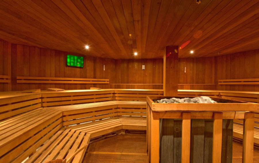 The Palace, Frankfurt-Hausen