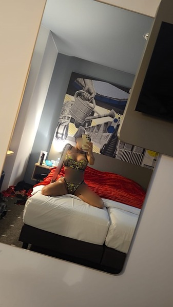 Didem - neue N. aufgrund WhatsApp Probleme – Saarbrucken photo 3