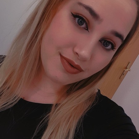 Erika, Frechen