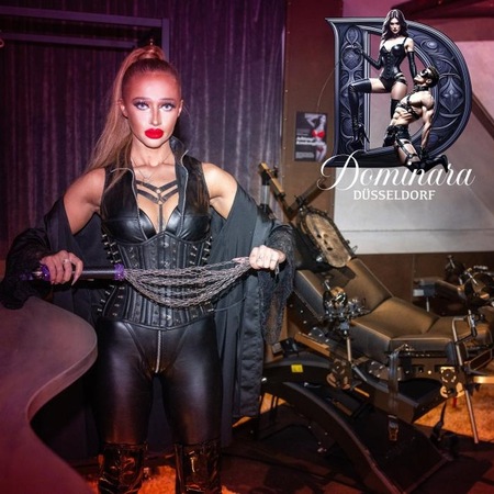 Lady Deborah, Düsseldorf