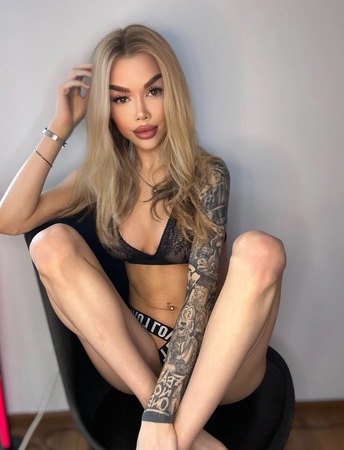 Maria- -100&REAL Haus/Hotelbesuch/ Büro Besuch, Köln