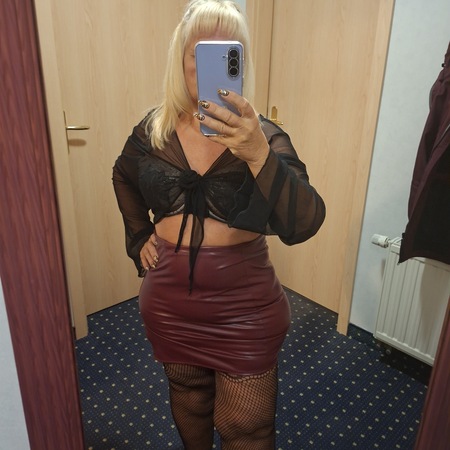 Sexy Gina behaart - PRIVAT, Oberhausen