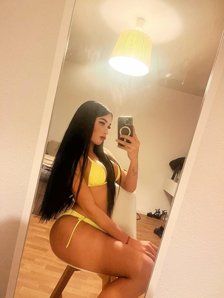 TS Tiffany Silva – Dresden photo 3