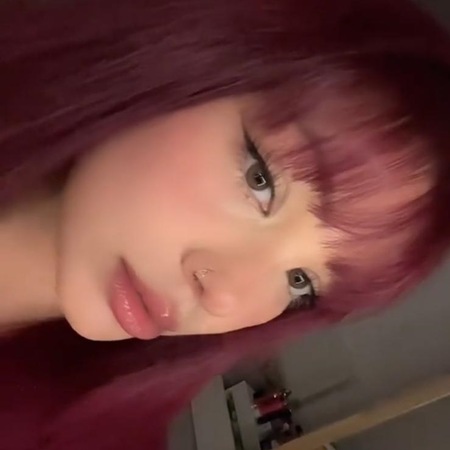 Lina nur über WhatsApp, Köln
