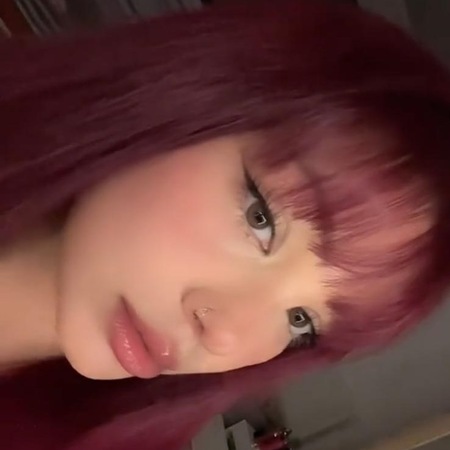 Lina nur über WhatsApp, Köln