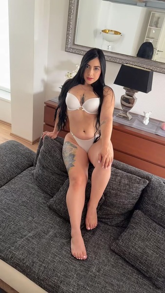 Foto von LAURA AV