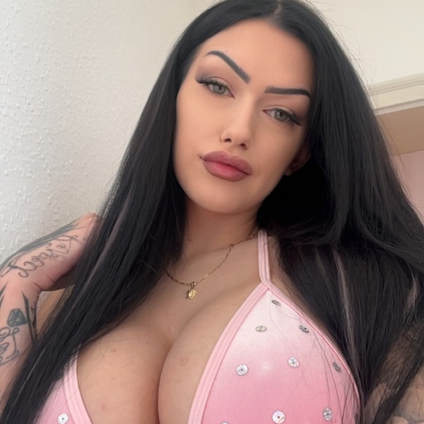 Foto von Deutsche inked Kira