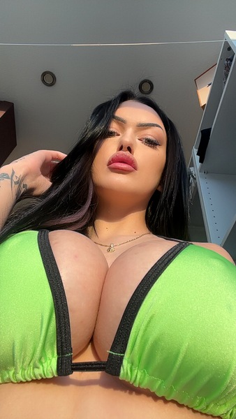 Foto von Deutsche inked Kira