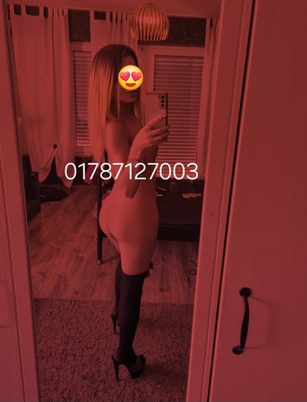 EMILIA SKINNY NEU im Casa Bella 5, Leipzig