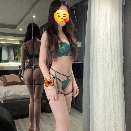 Lina Kontakt nur über Whatts Ap, München