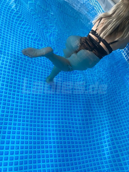 Foto von Nicki *NEU*Schwimmbad Pool für geilen BADESPAß