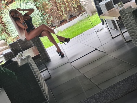 Xenia - Vers*ute Russin - Brandneu, Gütersloh