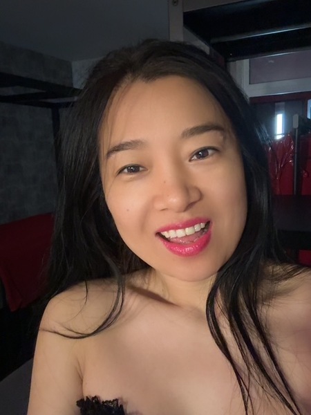 Foto von Miss Hongkong -BDSM- DOMINA